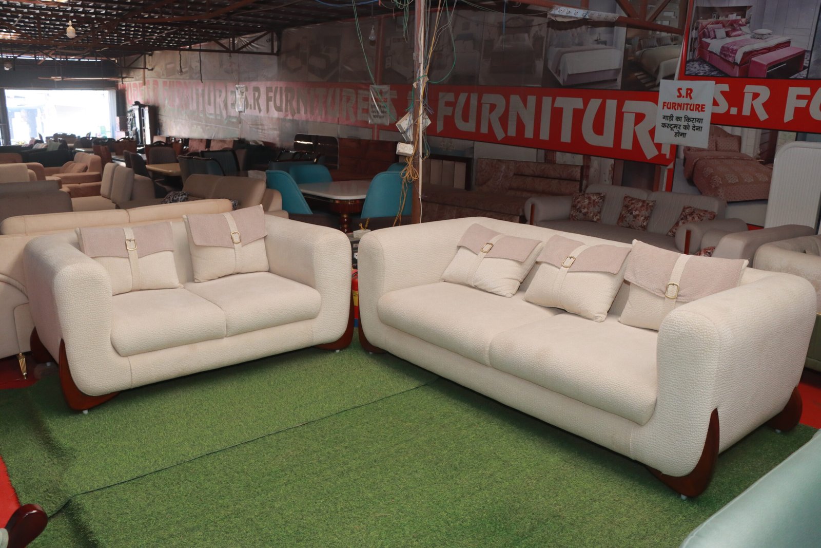 IMG_5515.JPG 5 Seater Sofa - Image 1