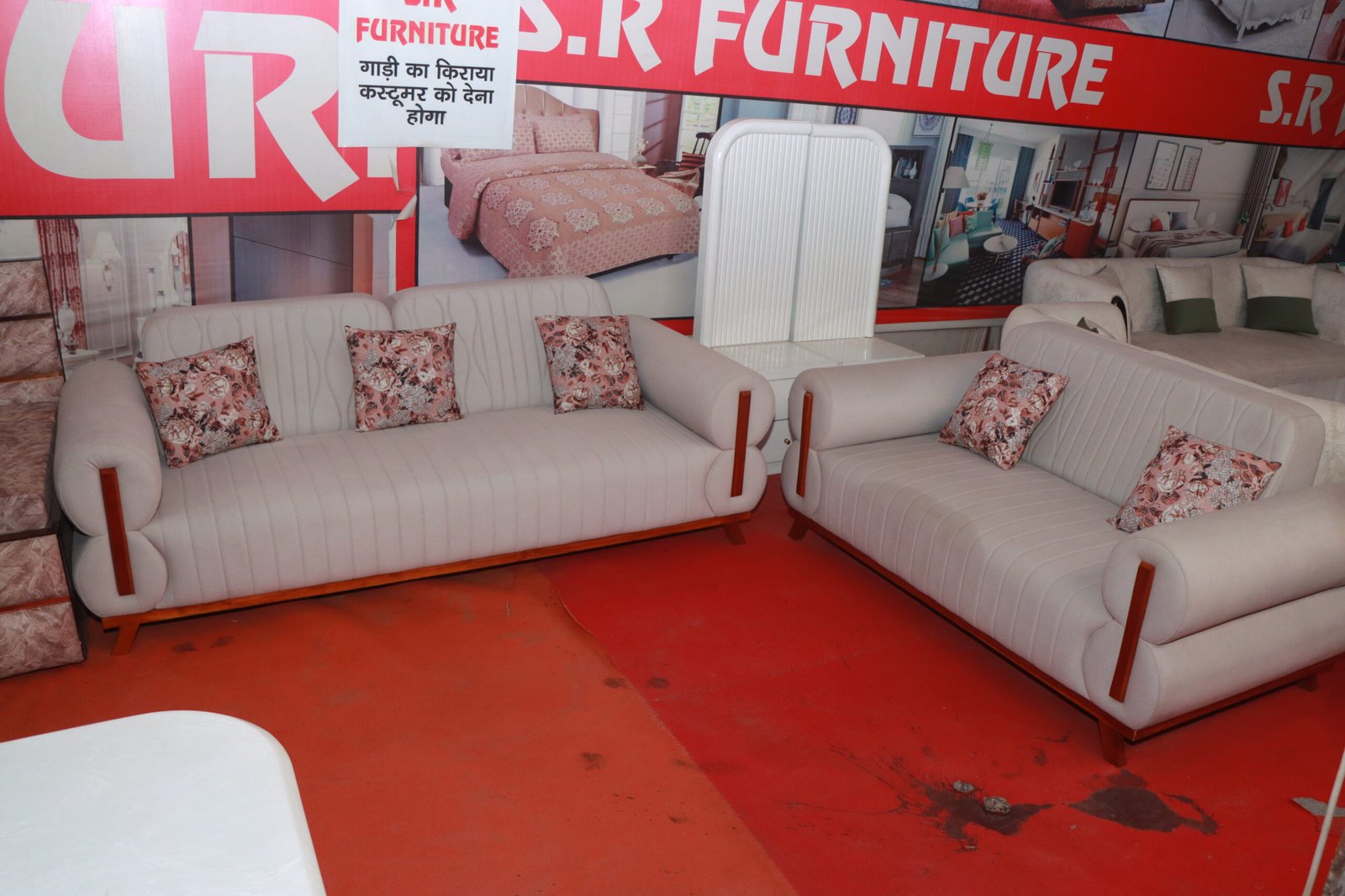 IMG_5528.JPG 5 Seater Sofa - Image 1