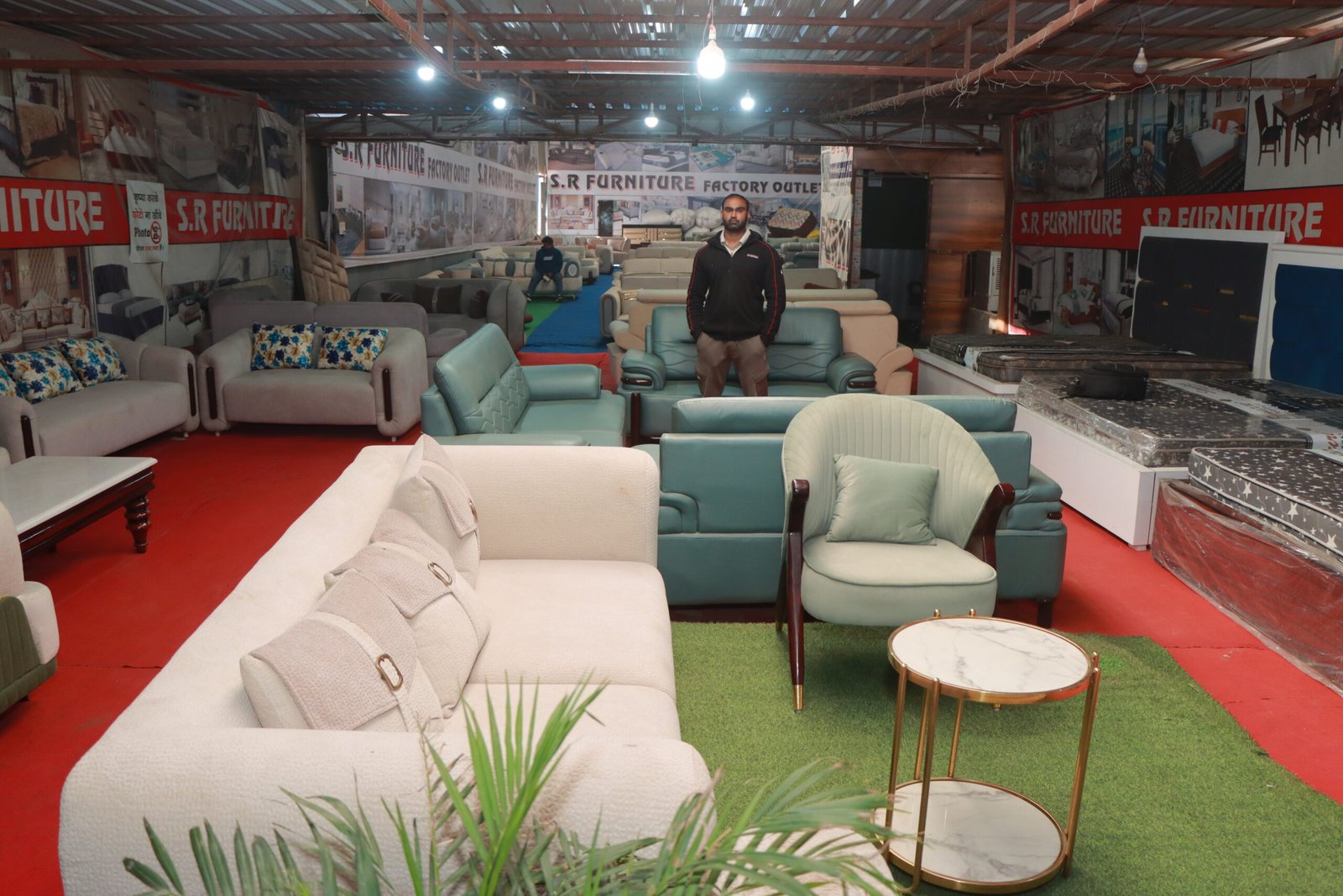 IMG_5633.JPG 3 Seater Sofa - Image 1